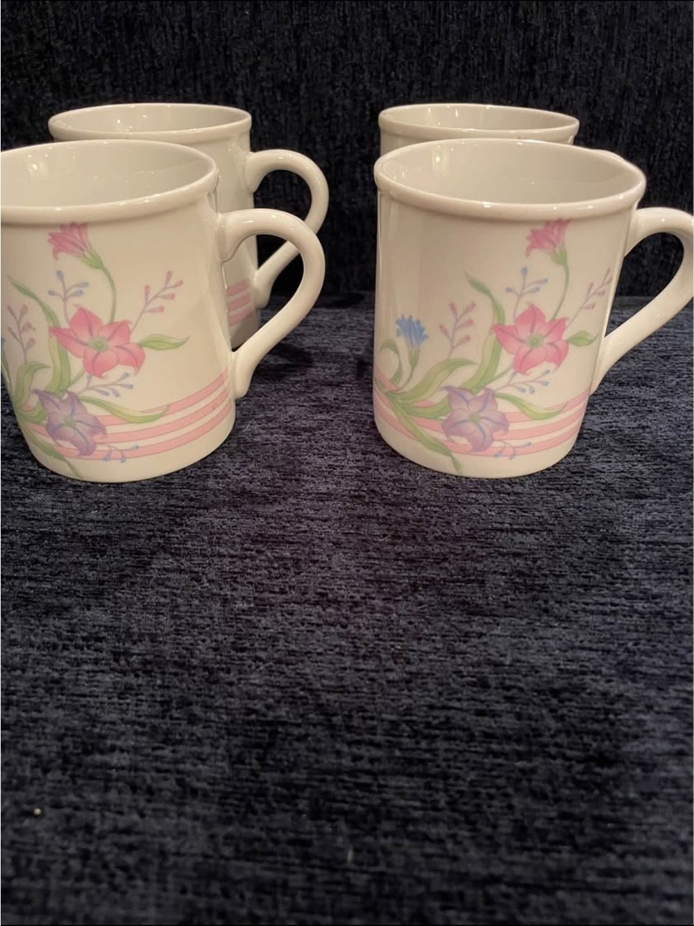 4 vintage coffee cups